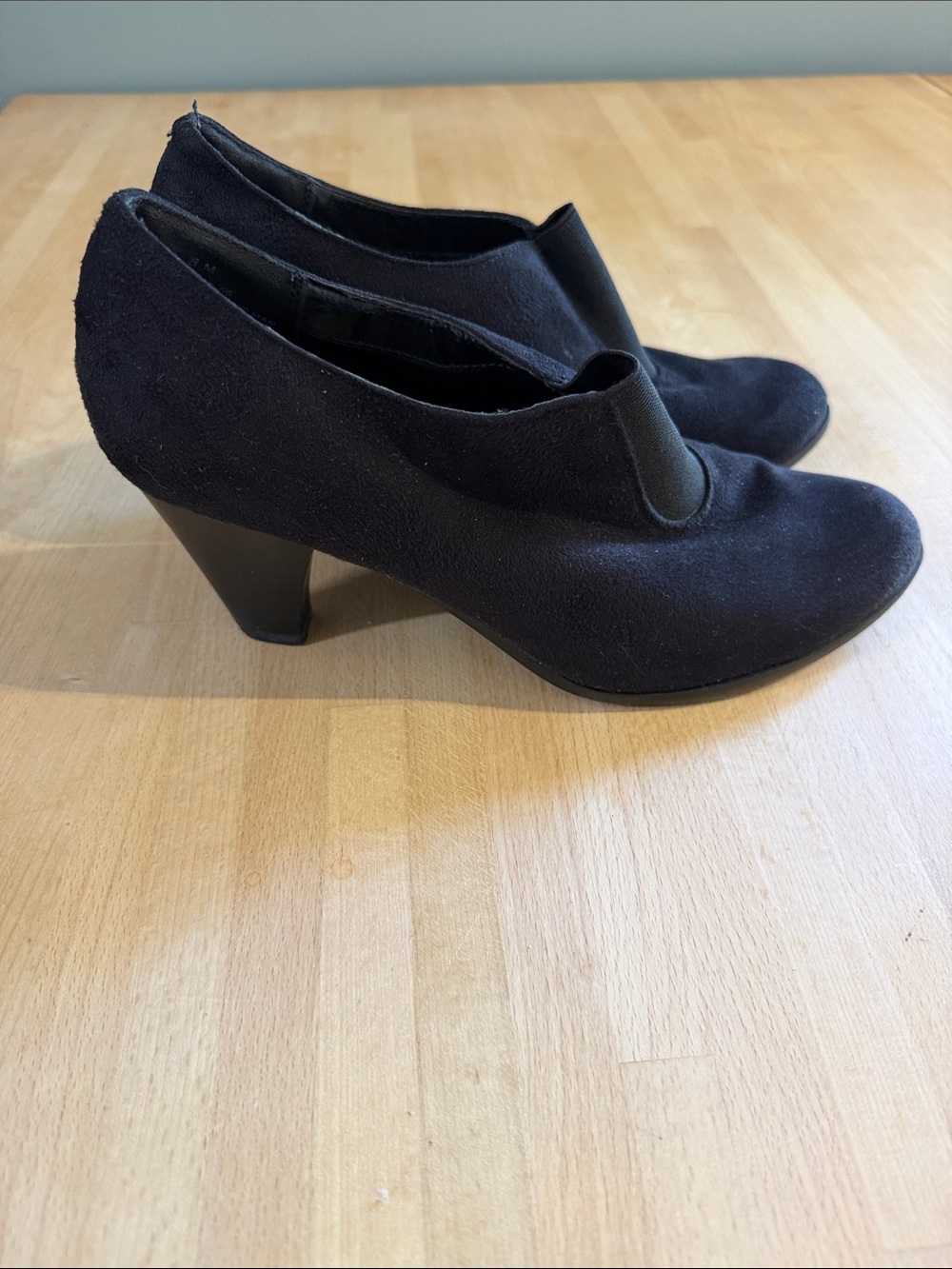Kim Rogers Black Suede Mid Heel Slip-On Pumps